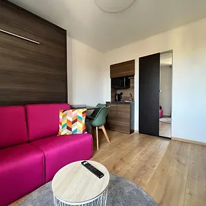 Apartment De La Petrusse
